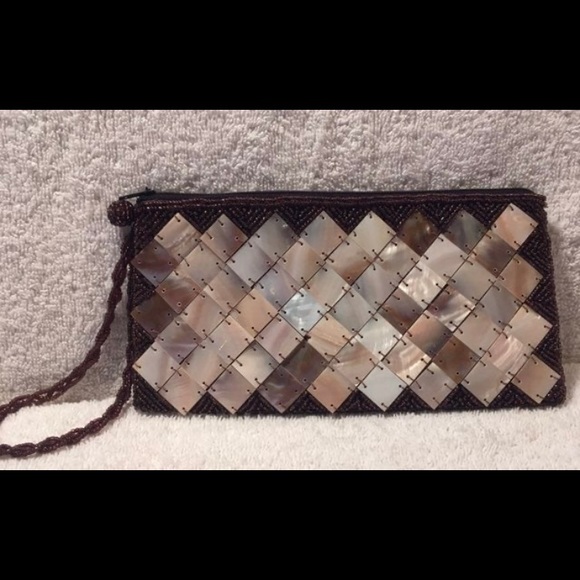 Vintage hannahs hawaii beaded wristlet - Picture 3 of 7